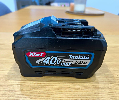 Makita xgt 40v max - 40v,