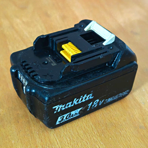 Makita bl1830b 18v 0ah - 18v, 3.0ah
